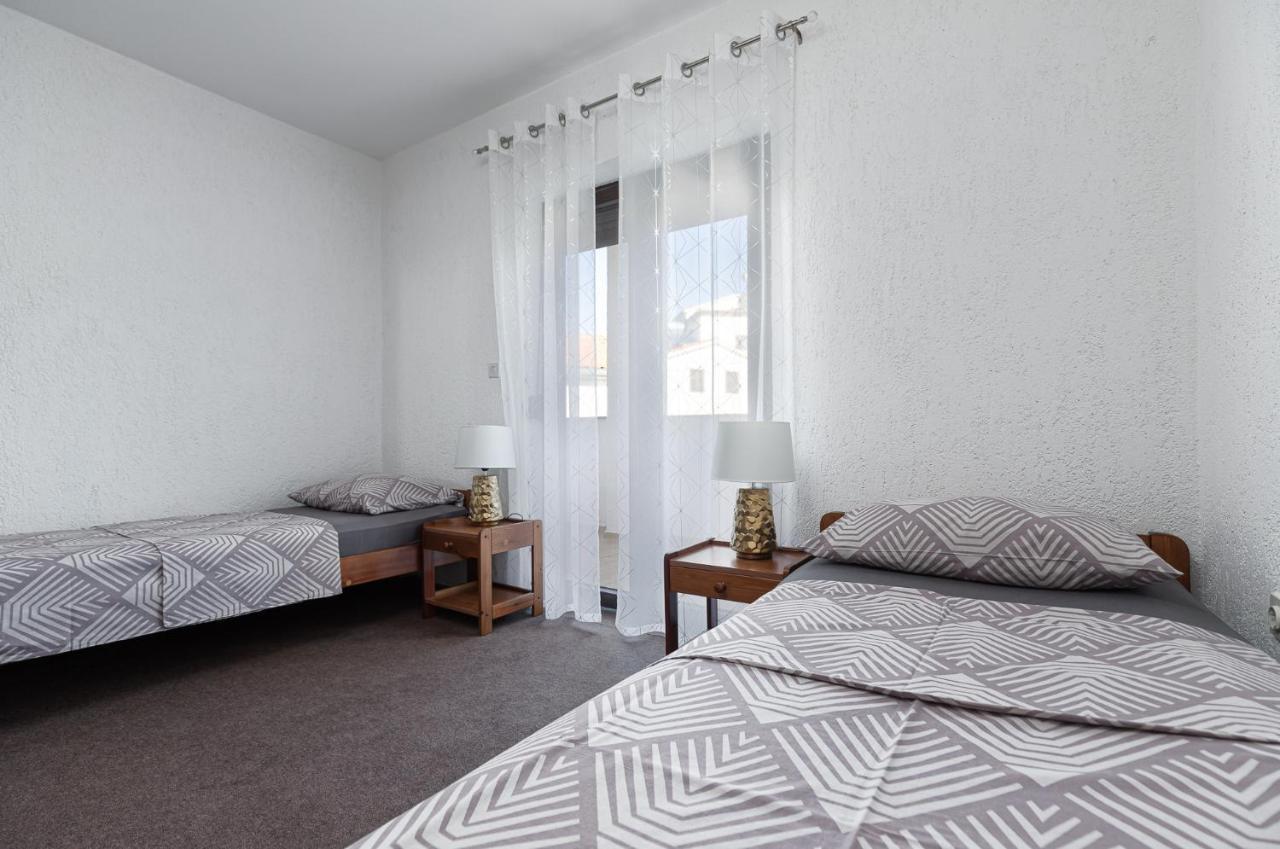 Dvi Ulike Apartment Labinci Bagian luar foto