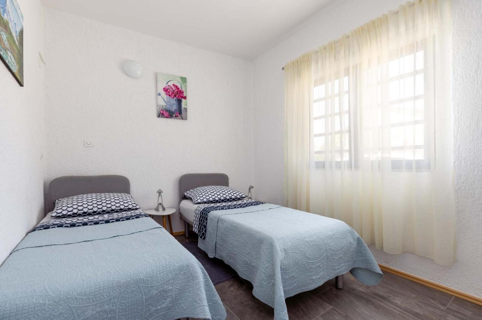 Dvi Ulike Apartment Labinci Bagian luar foto