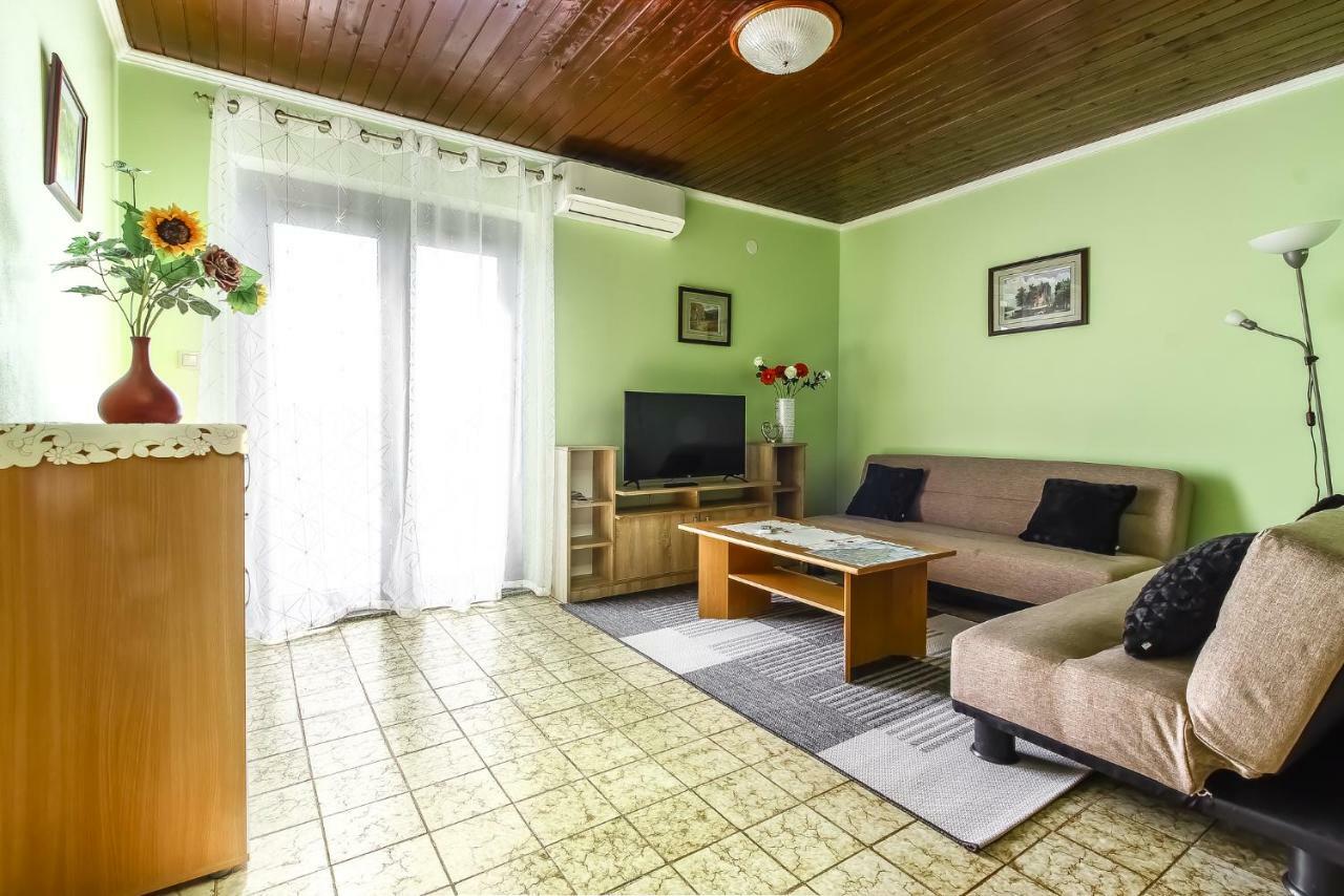 Dvi Ulike Apartment Labinci Bagian luar foto